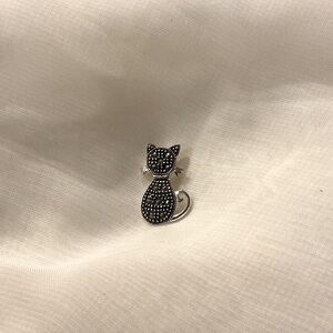 Elegant Black and Silver Cat Brooch